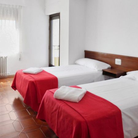 Benicàssim Hostal La Torre מראה חיצוני תמונה