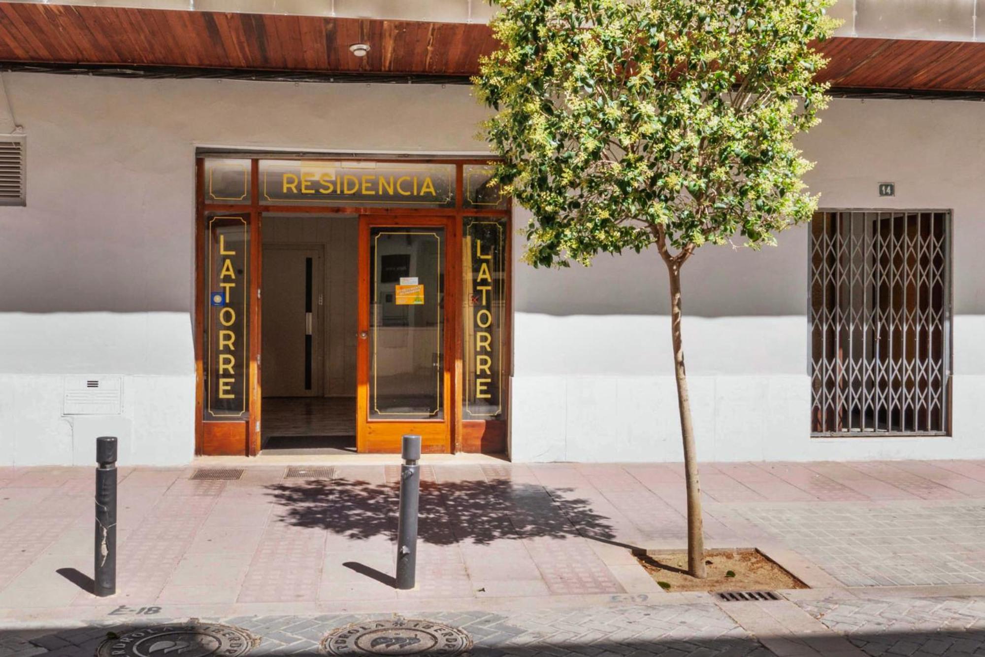 Benicàssim Hostal La Torre מראה חיצוני תמונה
